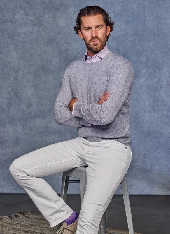 Soft Touch Men's St. Maarten Featherweight Crew Neck Cashmere Sweater in Pearl Grey Heather