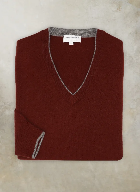 College Style Men's Melbourne Contrast V-Neck Extra-Fine Pure Merino Wool Sweater in Rust
