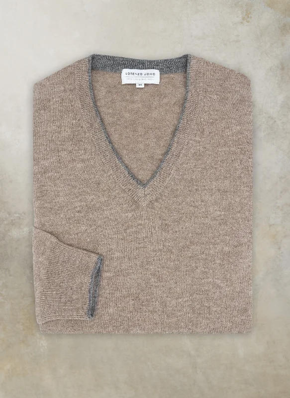 Cozy Fashions Men's Melbourne Contrast V-Neck Extra-Fine Pure Merino Wool Sweater in Taupe Cozy Fashions Men's Melbourne Contrast V-Neck Extra-Fine Pure Merino Wool Sweater in Taupe