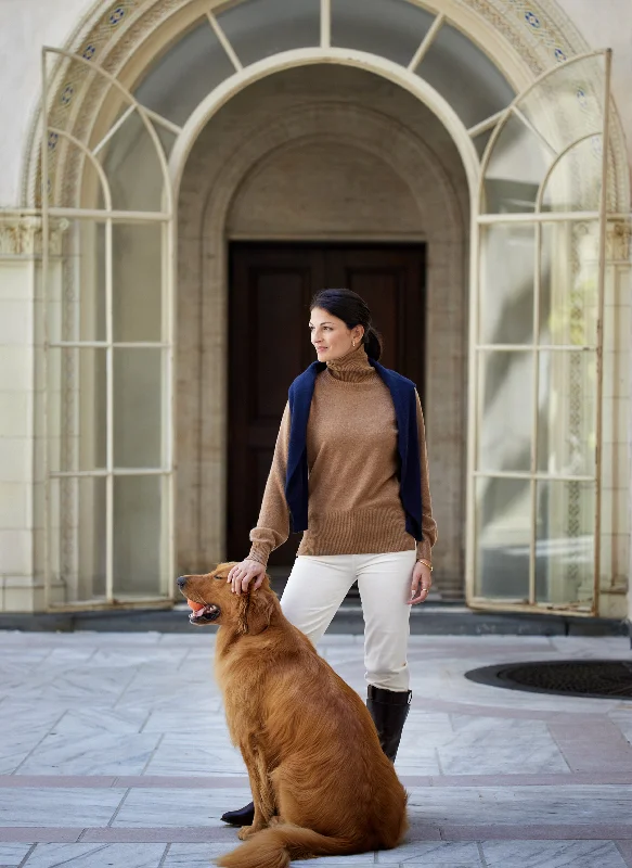 Chic Comfort Wear Women's Cinzia Turtle Neck Cashmere Sweater in Camel