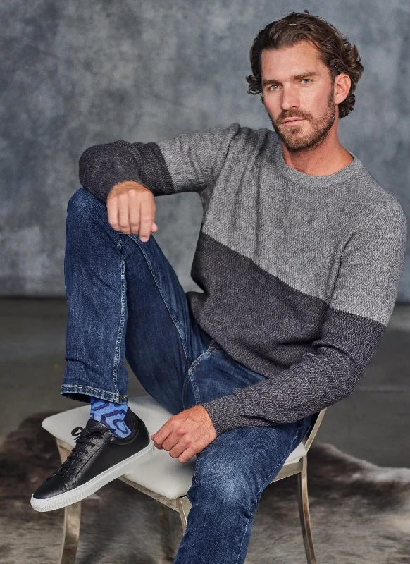 Leisure Travel Men's Dolomite Cashmere Herringbone Sweater in Tonal Grey