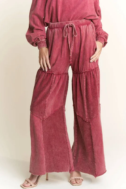 Casual Comfort Wear Chevron Mineral Wash Pant In Burgundy