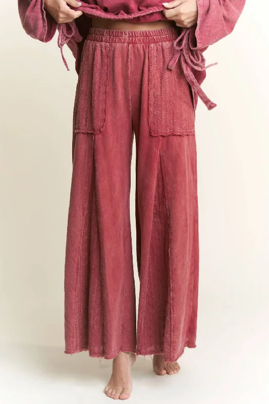 Simple Looks Mineral Wash Flare Pant In Burgundy