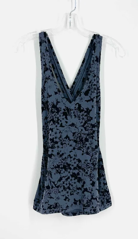 Simple Style Lululemon Athletica Size S ? Gray/Black Floral Activewear Top-Sleeveless Simple Style Lululemon Athletica Size S ? Gray/Black Floral Activewear Top-Sleeveless
