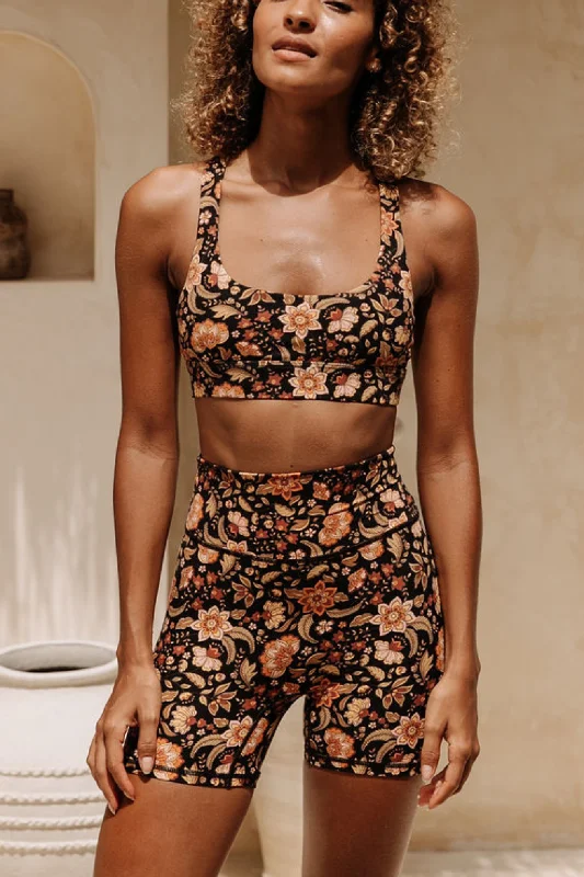 Cozy Street Style Rhapsody Seseh Crop