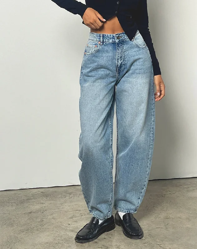 Fresh And Natural High Rise Barrel Jean in Bleu