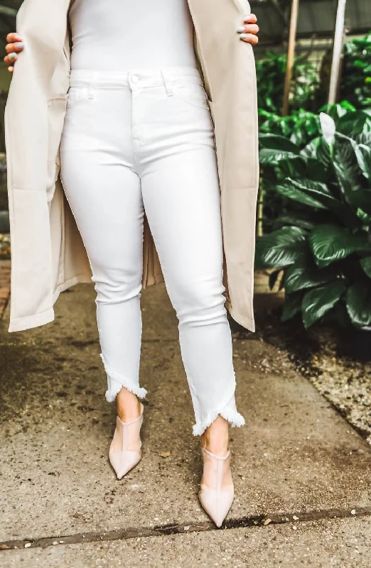 Wandering freely Straight Leg Piece Crop Jean In White