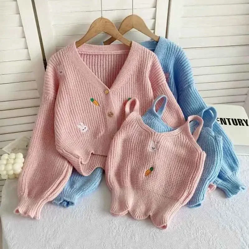 Elegant And Charming Amaya Statement Woolen Tops with Sweater