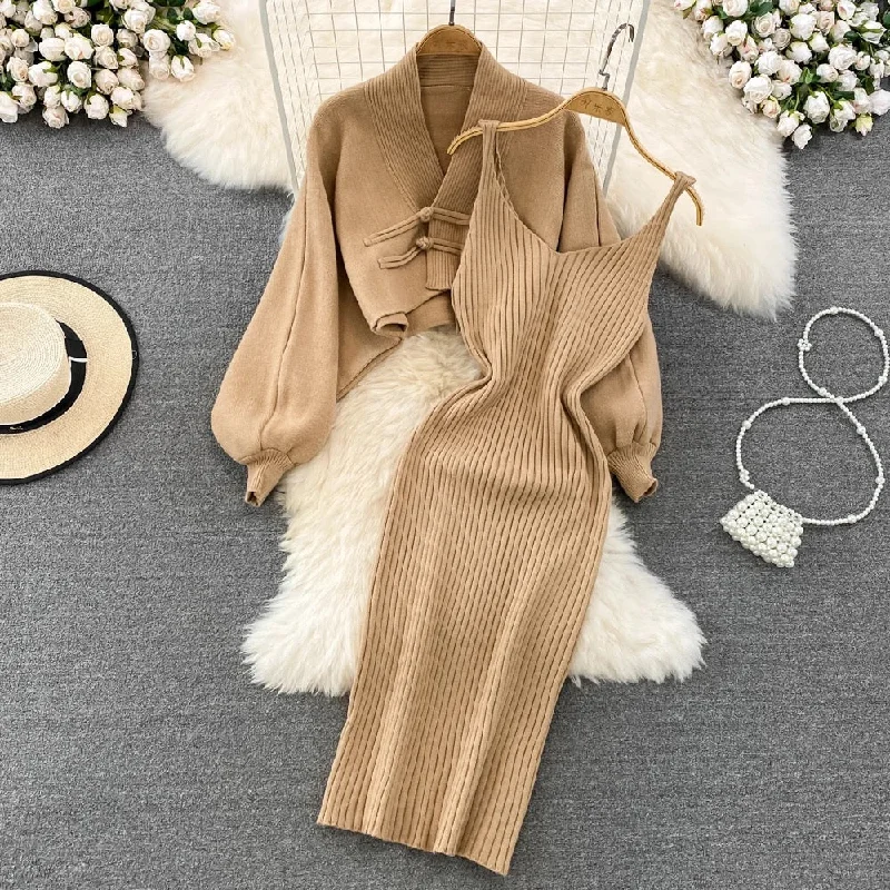 Versatile Comfort Dalla Woolen Dress with Cape Sweater