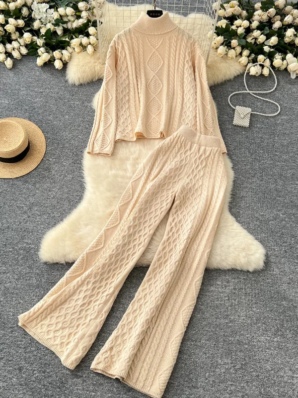Versatile Comfort Wear Gester Luxe Winter Coord Set - Tracksuit