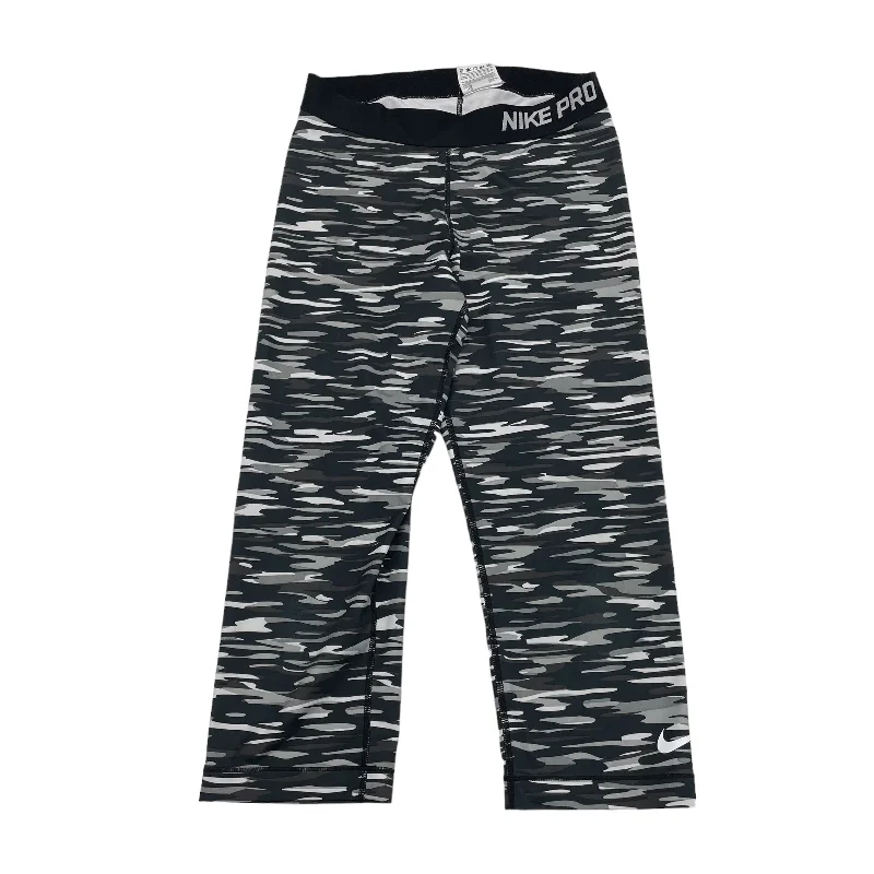 Design Trend CAMOUFLAGE PRINT ATHLETIC LEGGINGS CAPRIS by NIKE APPAREL Size:M