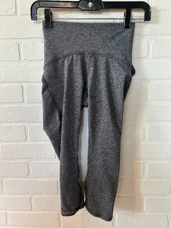 Playful Style Grey Athletic Leggings Capris Lululemon, Size 2