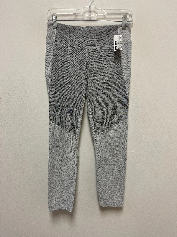 Weekend Style Grey Athletic Leggings Outdoor Voices, Size M