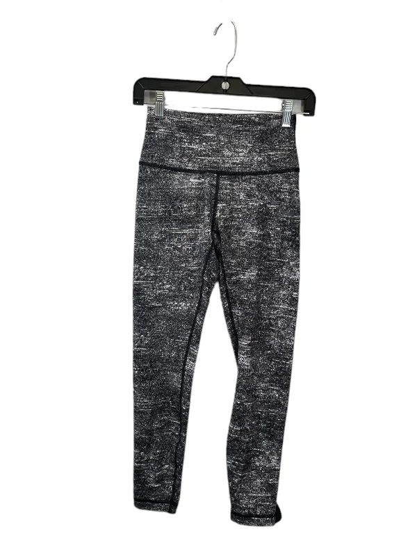 Spring Fashion Grey & White Athletic Leggings Lululemon, Size 6