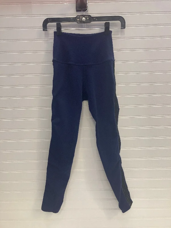 Dessert Matching Navy Athletic Leggings Capris Beyond Yoga, Size Xs