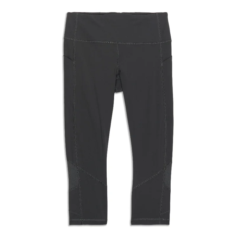 Luxe Comfort Pace Rival High-Rise Crop - Resale