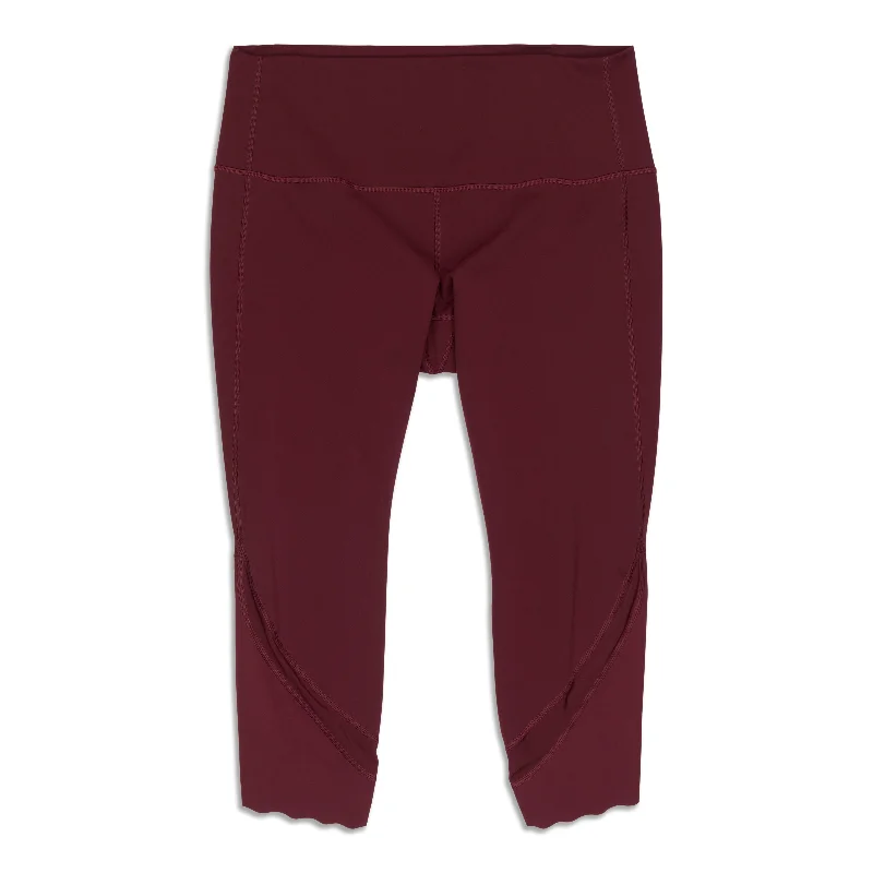 Free And Comfortable Wunder Under Scalloped Hem High-Rise Crop - Resale