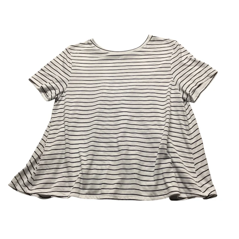 Personal Charm Athletic Top Short Sleeve By Old Navy In White, Size: M