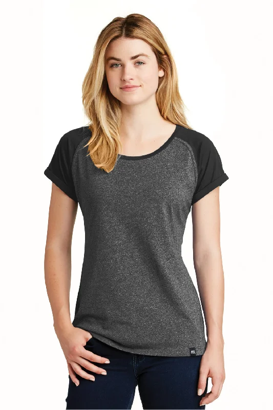 Cozy Outfit New Era Womens Heritage Short Sleeve Crewneck T-Shirt - Black/Black Twist Cozy Outfit New Era Womens Heritage Short Sleeve Crewneck T-Shirt - Black/Black Twist