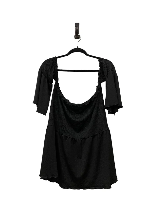 Stylish Fit Top Short Sleeve By Boohoo Boutique In Black, Size: 1x
