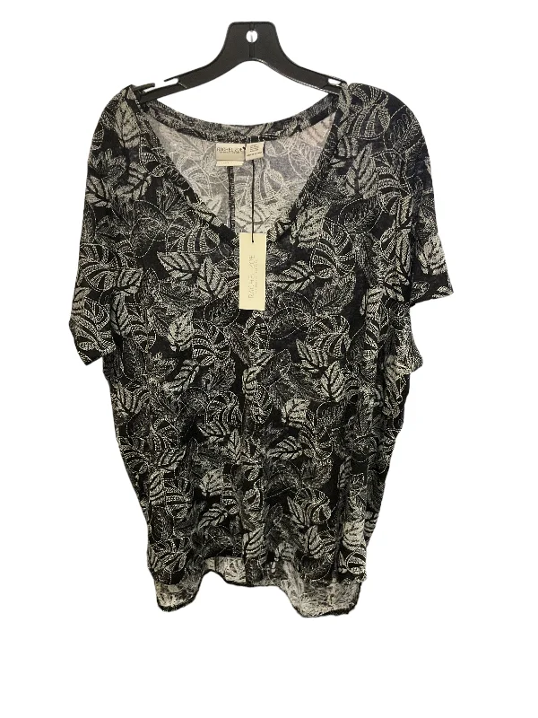 Youthful Style Top Short Sleeve By Rachel Zoe In Black, Size: 2x