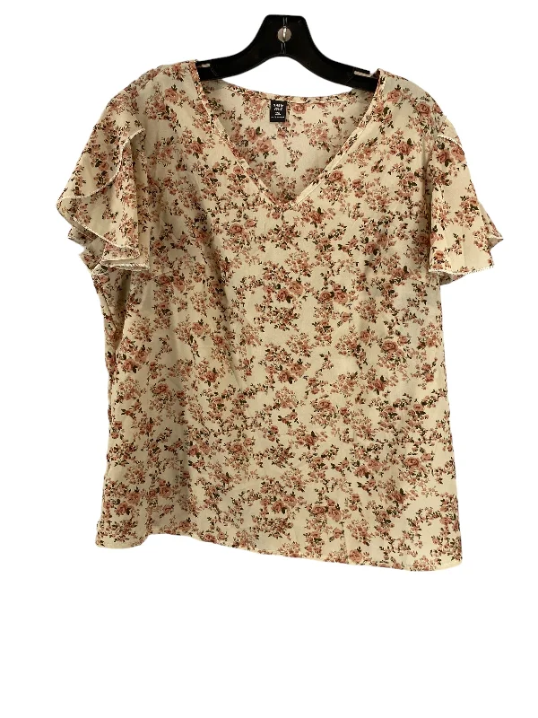 Feminine Charm Top Short Sleeve By Shein In Tan, Size: 1x