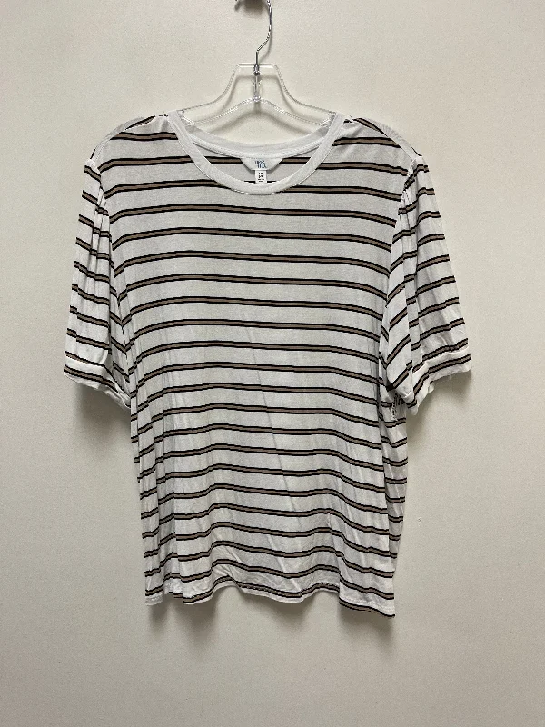 Relaxed Fashion Top Short Sleeve By Time And Tru In White, Size: 2x