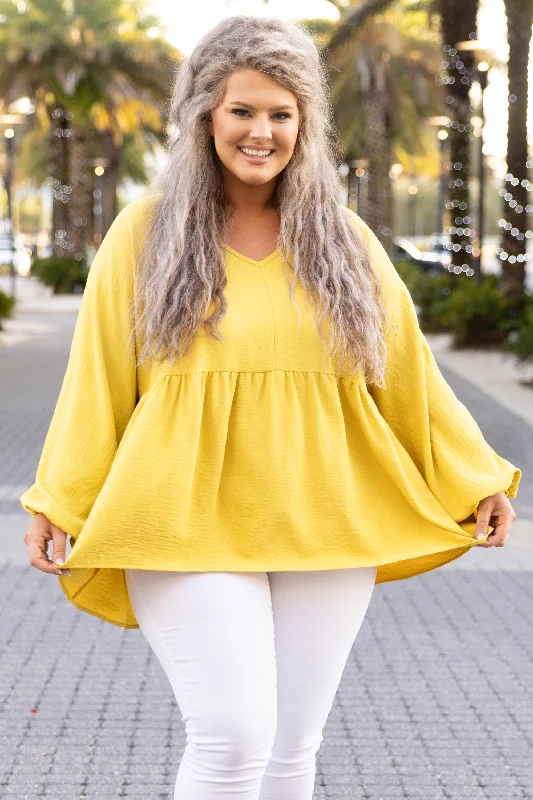 Elegant Style Queen For A Day Top, Gold Kiwi