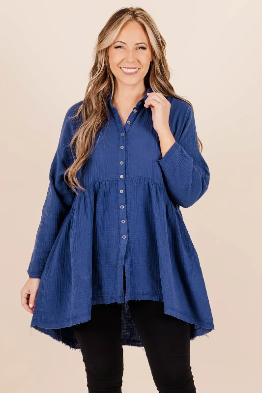 Embroidery Design Stuck In Her Daydream Top, Light Navy